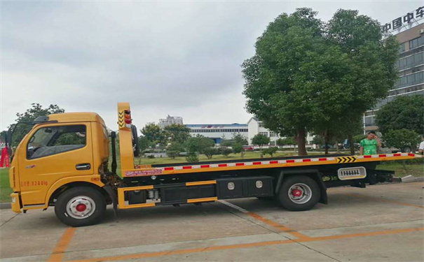 潼南定远24小时拖车救援电话号码，定远道路救援公司怎么收费的
